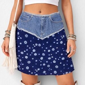 Vintage True Blue Denim Floral Patchwork Skirt Blue Daisy Frayed Size 9/10 Y2K